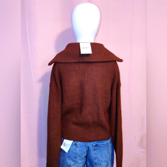 NWT-Ribbed Half Zip Sweater - Picture 4 of 7